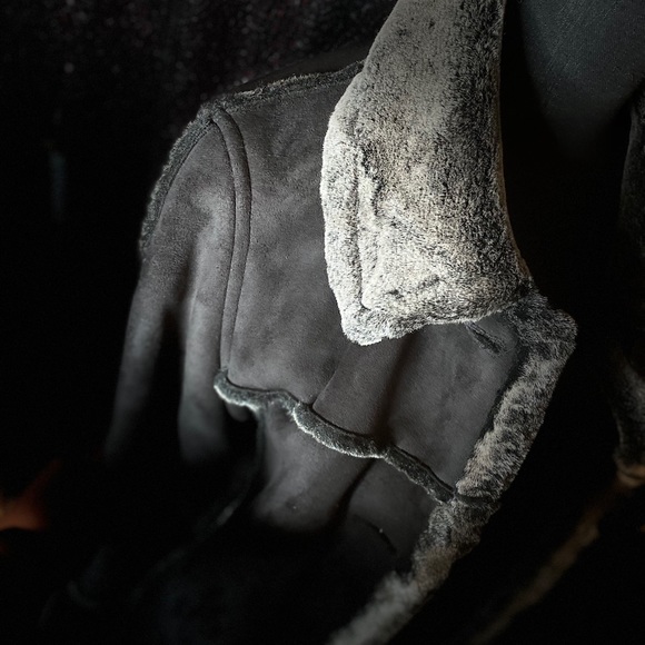 Jacket - Picture 3 of 3